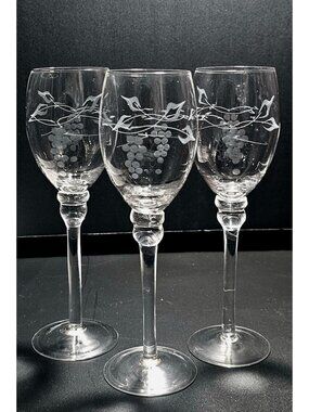 3 Vintage Etched Grapevine Wine Glasses Long Stem Crystal Goblets decorative 8"